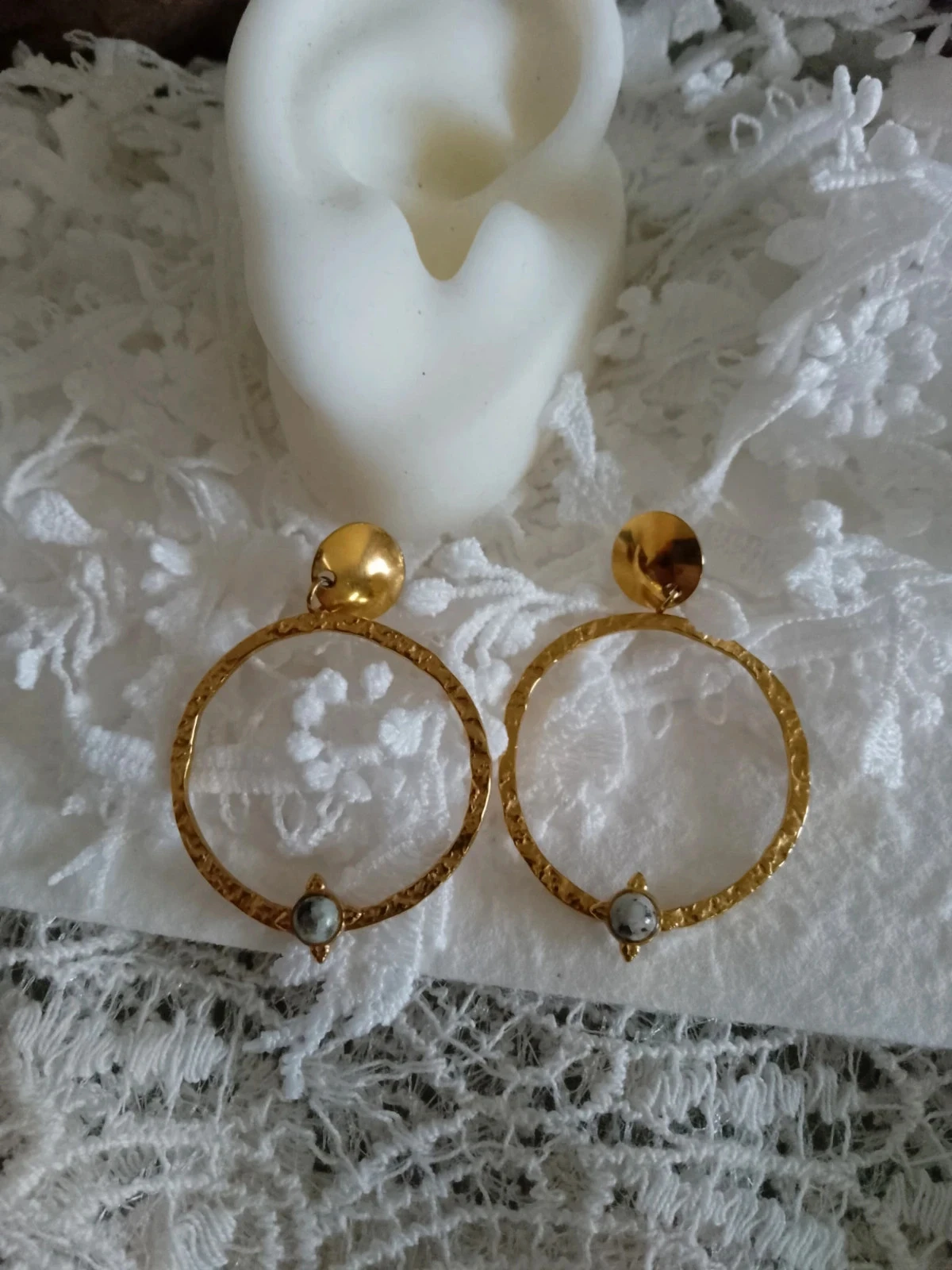 Boucles d'oreilles bohèmes acier doré et pierres naturelles – photo 2